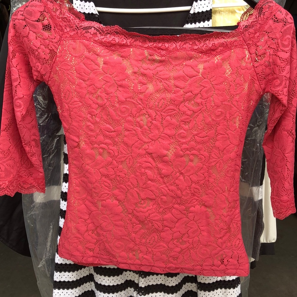 Three quarter length top